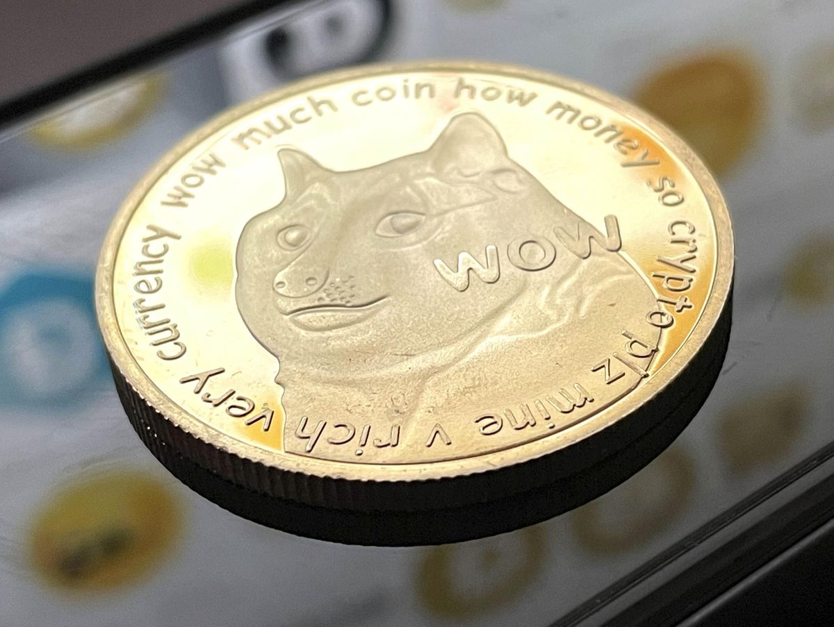 Continúa el fenómeno Dogecoin: la criptomoneda meme llega a más de 1.800 cajeros en EE.UU.