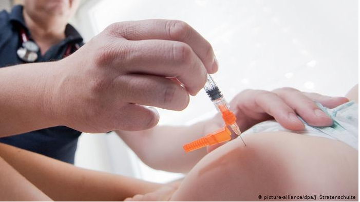 Salud Pública autoriza vacunación a personas con cáncer e hipertensión
