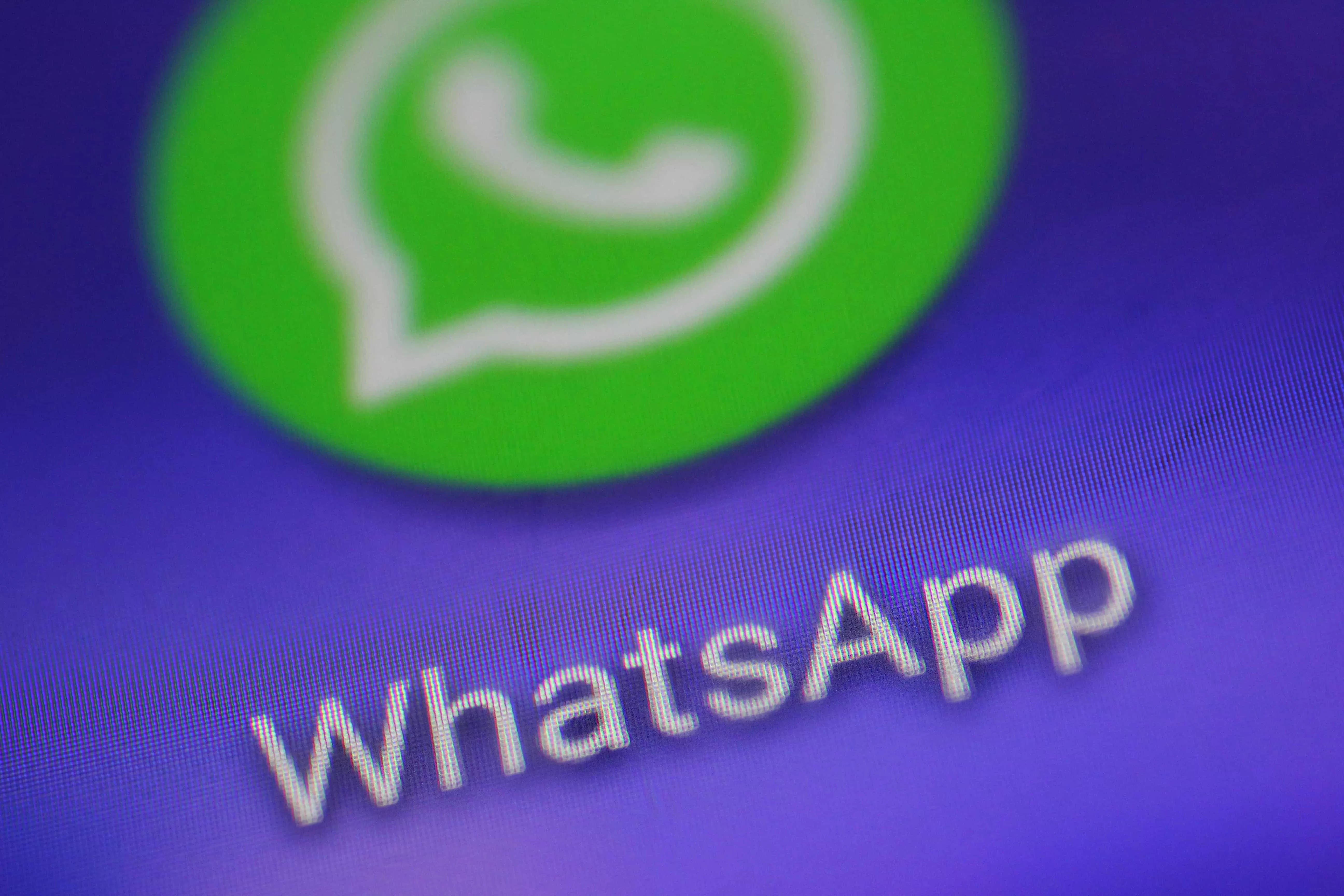 Whatsapp, Instagram y Facebook sufren caídas del servicio