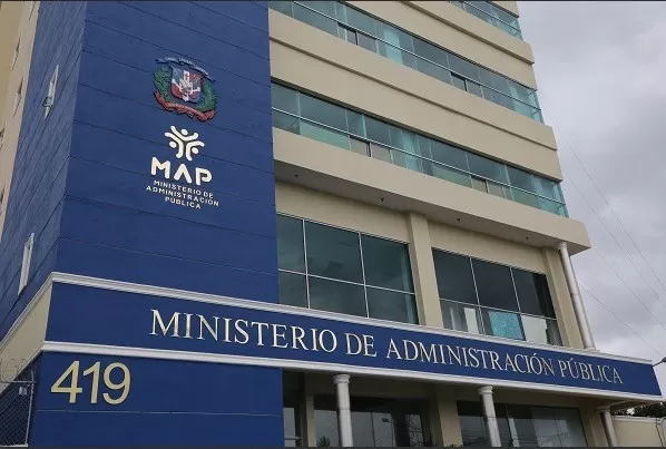 Edificio del Ministerio de Administración Pública es propiedad del Estado