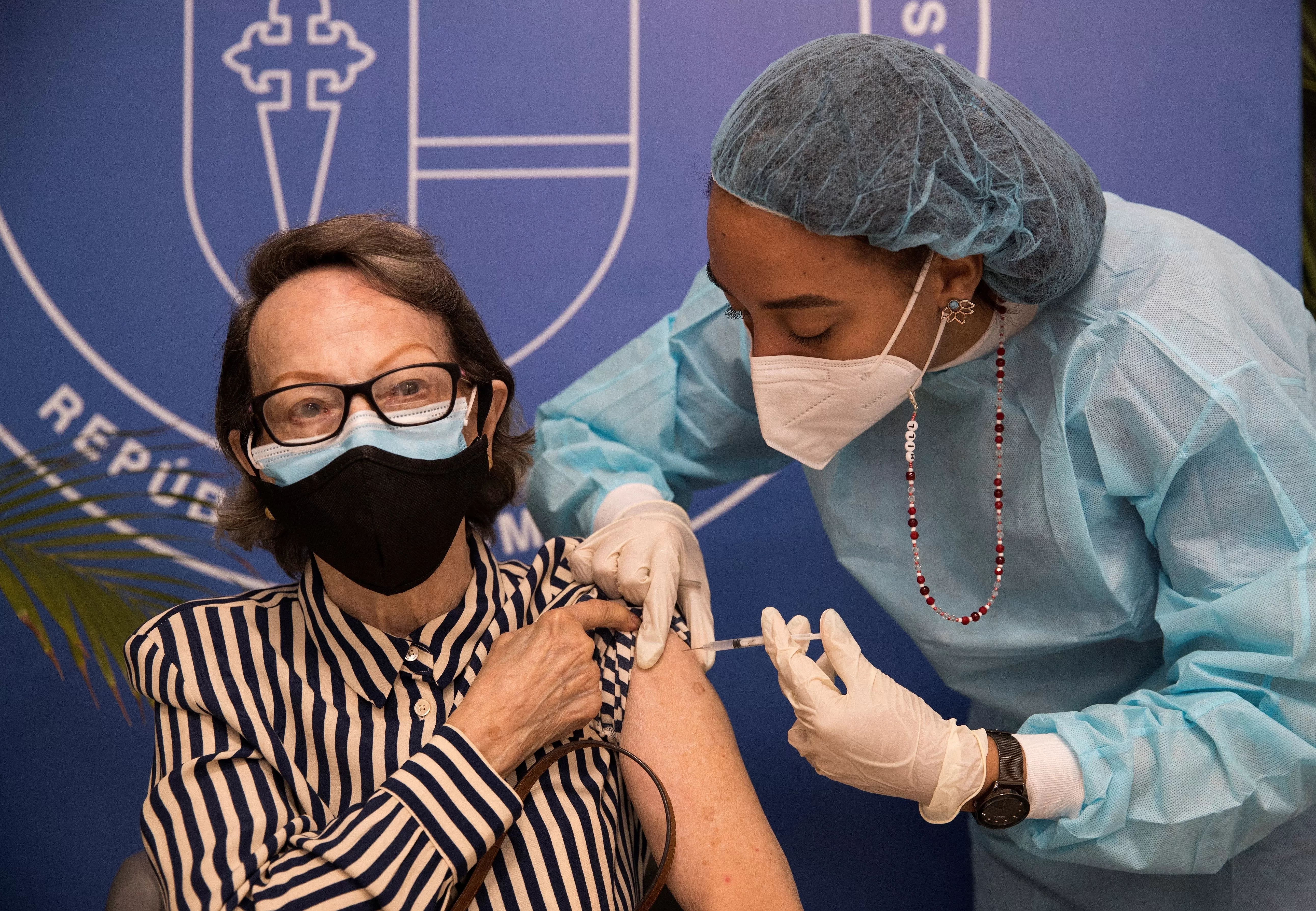 Salud Pública reinicia proceso de vacunación en PUCMM