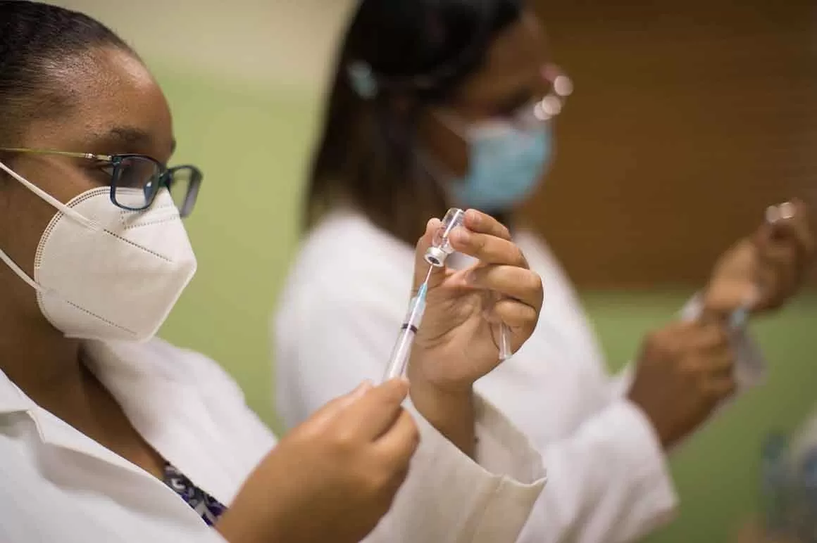 Un total de 910,869 personas se han vacunado contra la covid en República Dominicana