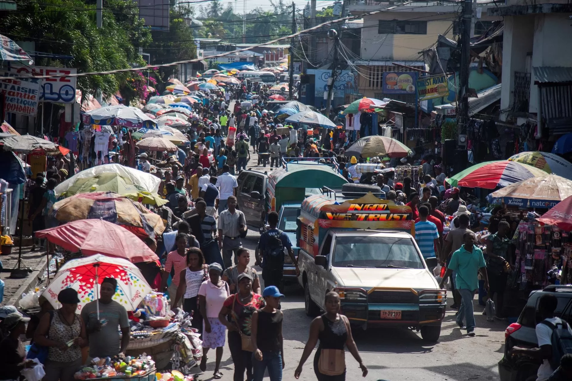 Mercados fronterizos generaron 7.5 % de exportaciones dominicanas