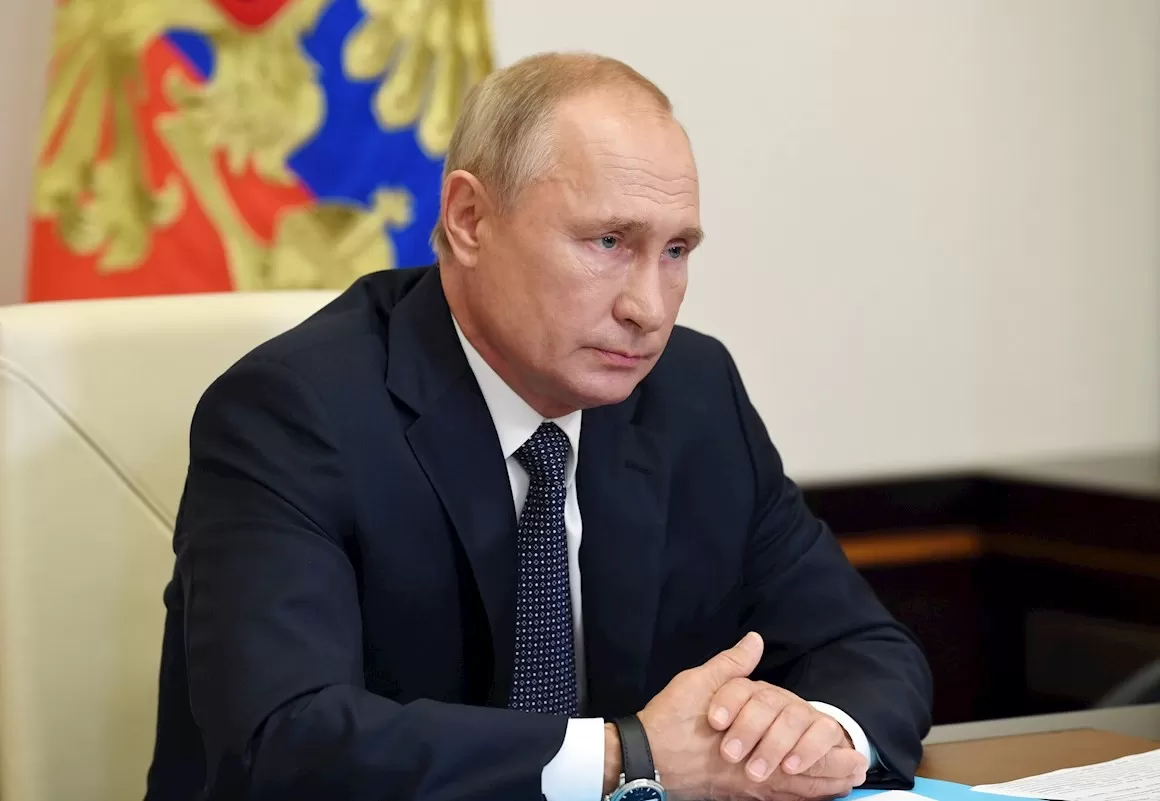 Putin ya ha recibido la segunda dosis una vacuna anticovid rusa