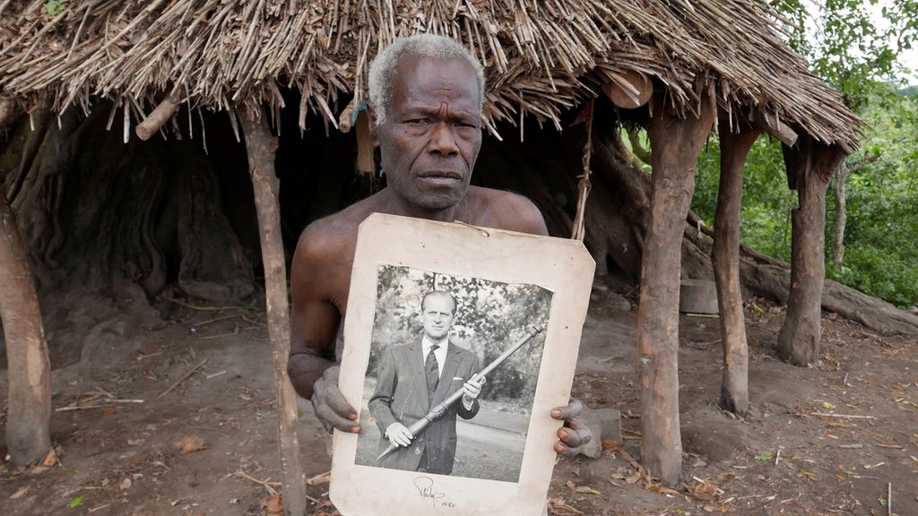 Príncipe Felipe: la tribu de Vanuatu que lamenta la muerte de su dios