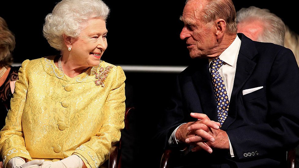 Muere el príncipe Felipe, el hombre que dedicó su vida a asegurar que Isabel II pudiera reinar