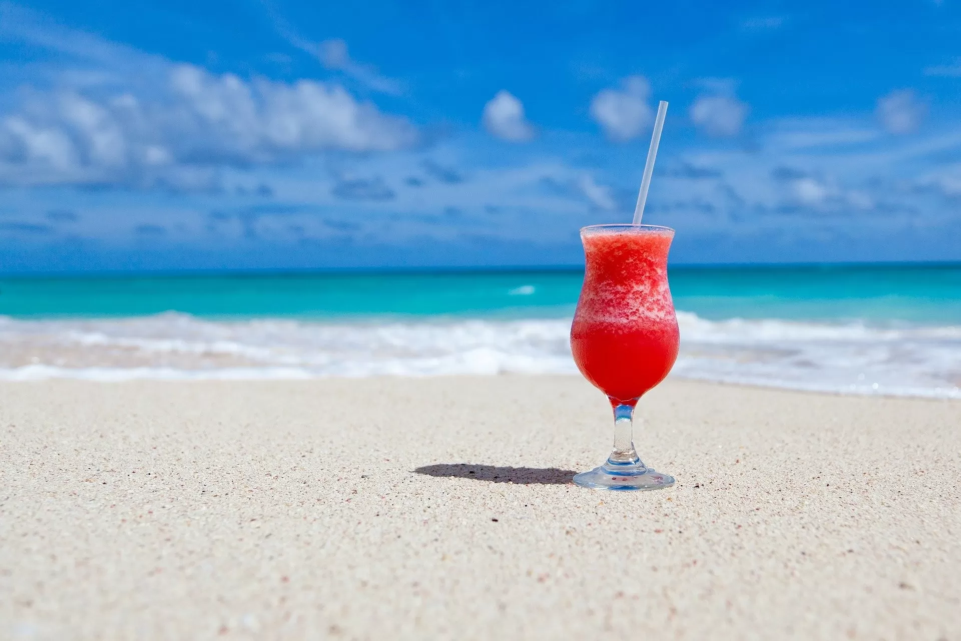 Alcalde de Verón-Punta Cana dice prohibir venta de alcohol en excursiones es un error