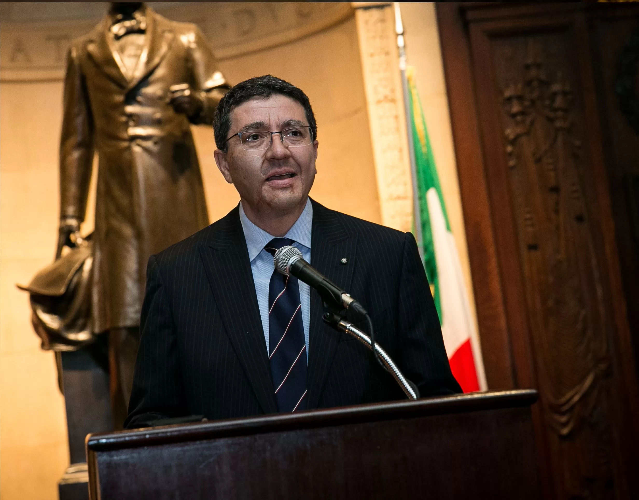 Embajador de Italia presenta libro “El legado italiano en República Dominicana”