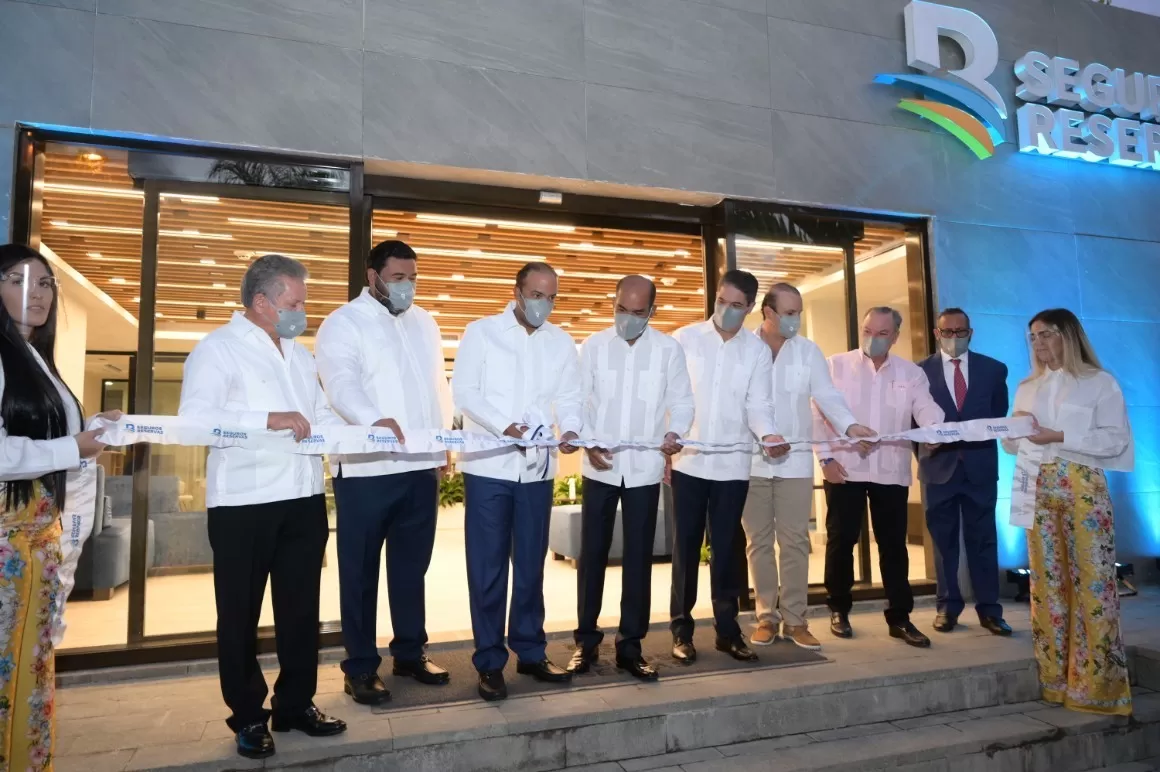 Seguros Reservas inaugura nuevo Centro de Negocios Punta Cana