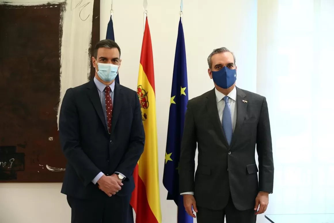 Abinader se reúne con el presidente español Pedro Sánchez