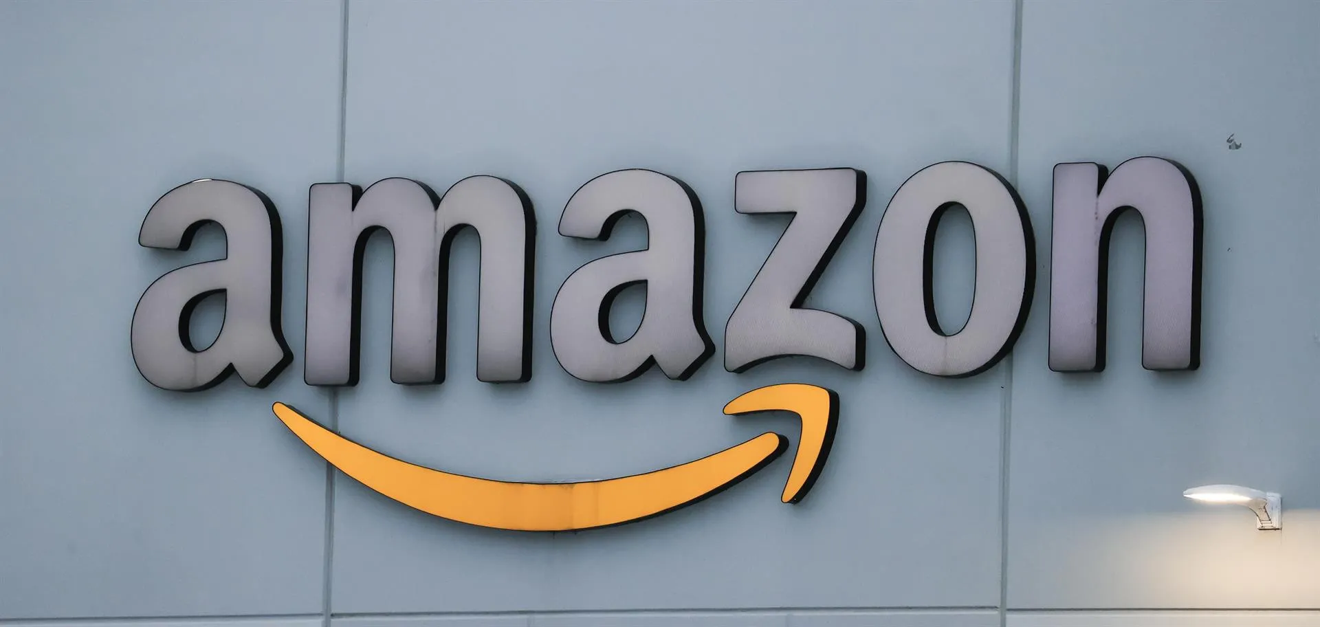 Gigante Amazon demandado por impedir competencia y perjudicar clientes