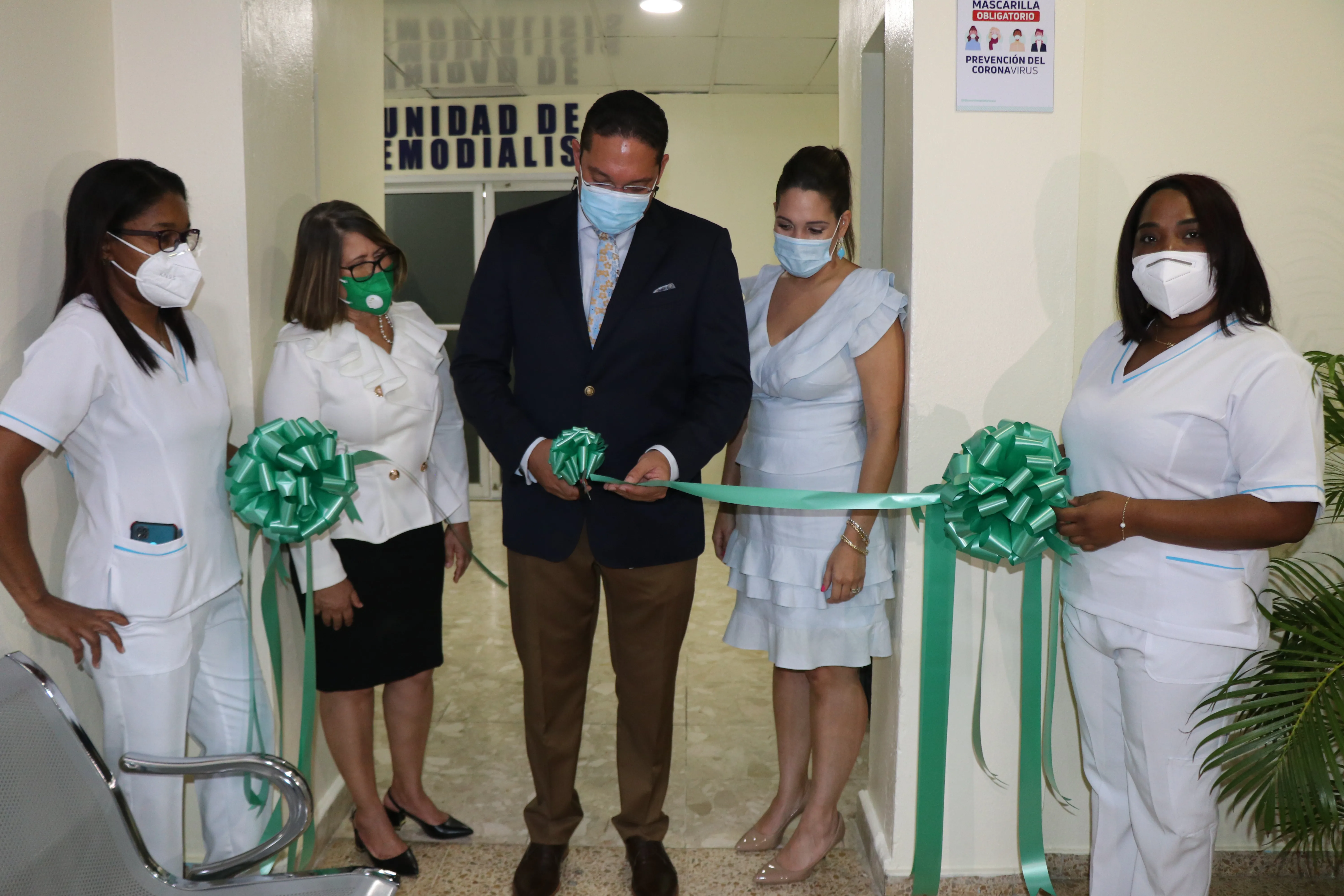 Centro Hospitalario UCE-SPM inaugura nuevas áreas de servicios