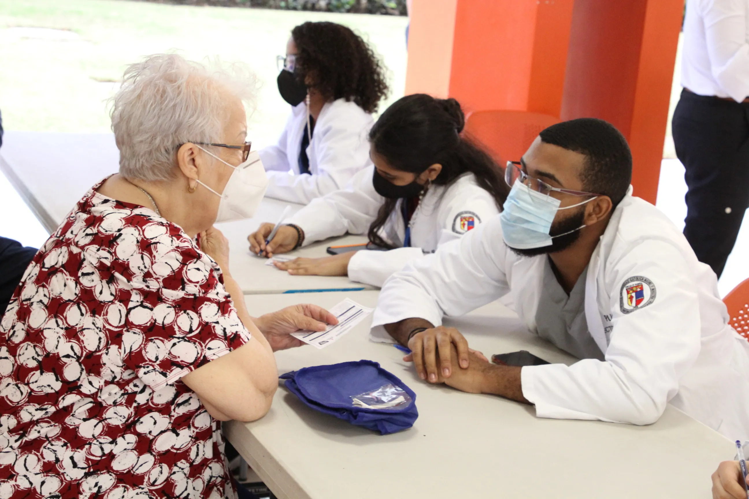 Campus de PUCMM en Santo Domingo cesa temporalmente la vacunación 