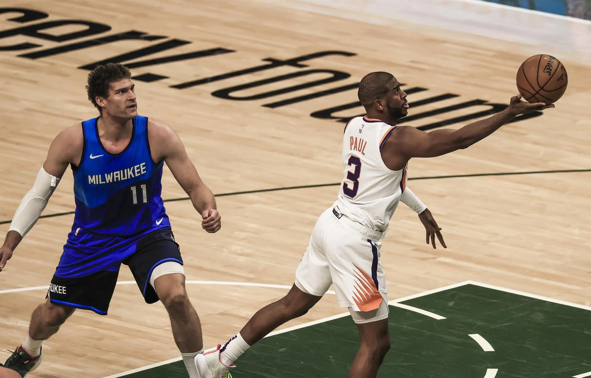 Los Nuggets a un paso de quedar eliminados por los Suns
