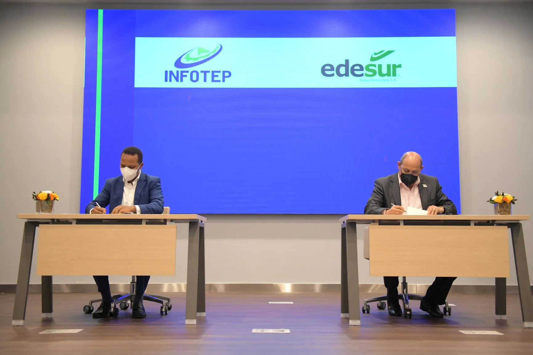 INFOTEP y Edesur inician modalidad de pasantía con programa “Electricista Comunitario”   