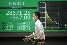 El Nikkei cae un 0,98 % por mal desempeño de valores clave y temor a la covid