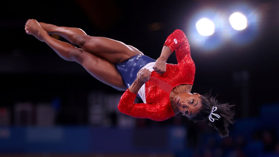 Simone Biles: qué son los wisties y cómo pueden poner en serios riesgos físicos a las gimnastas