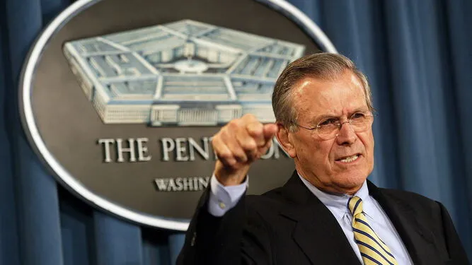 Donald Rumsfeld, el maquiavélico estratega de la guerra de Irak