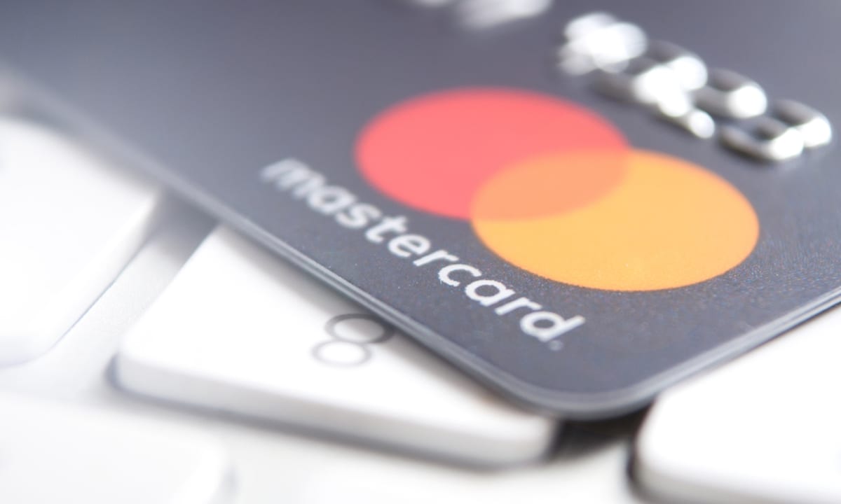 Mastercard avanza en su programa para facilitar pagos cripto con tarjeta