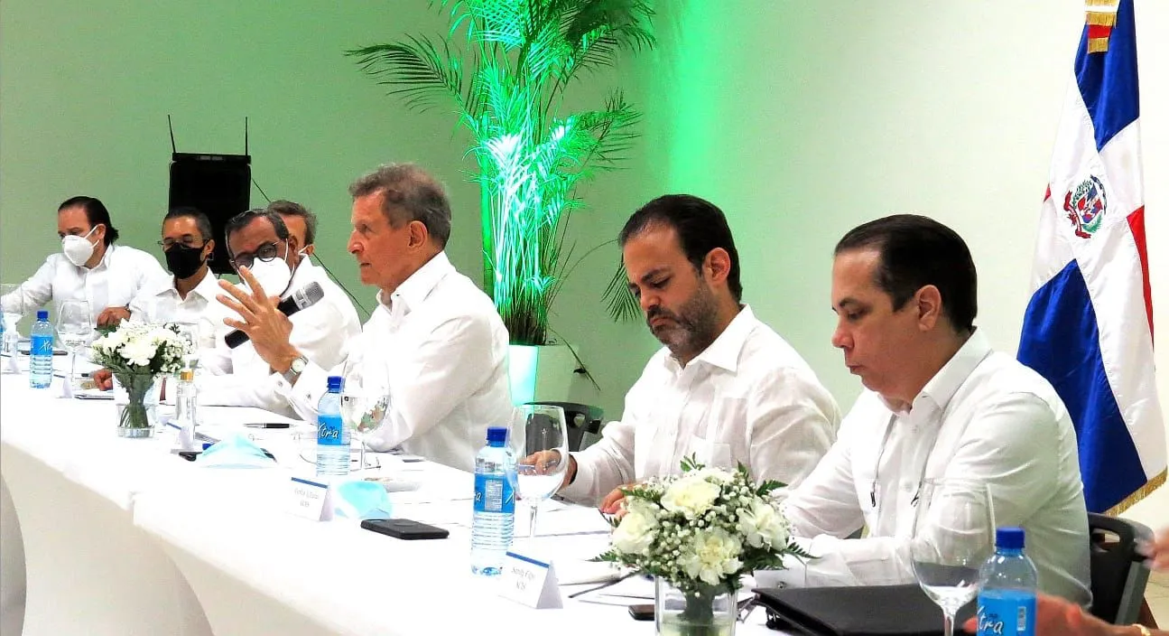 Mirex se reúne con entidades empresariales y de desarrollo de Santiago