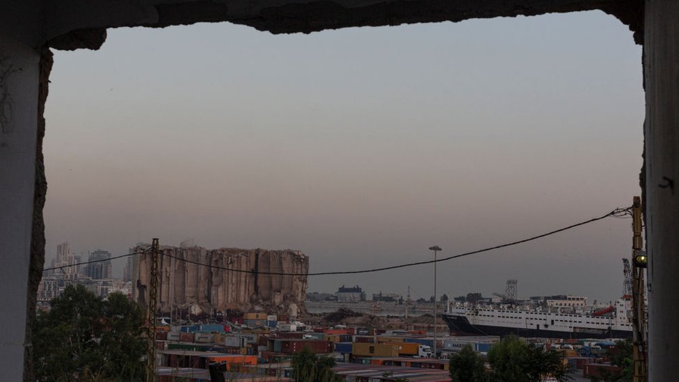Beirut: el abismo al que se asoma Líbano un año después de la trágica explosión en el puerto de su capital