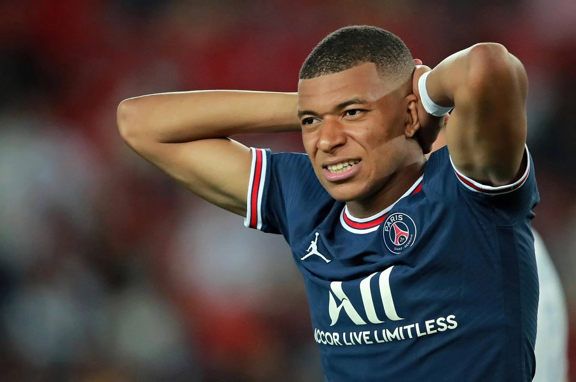 El PSG ofrece a Mbappé 25 millones más para que no se vaya