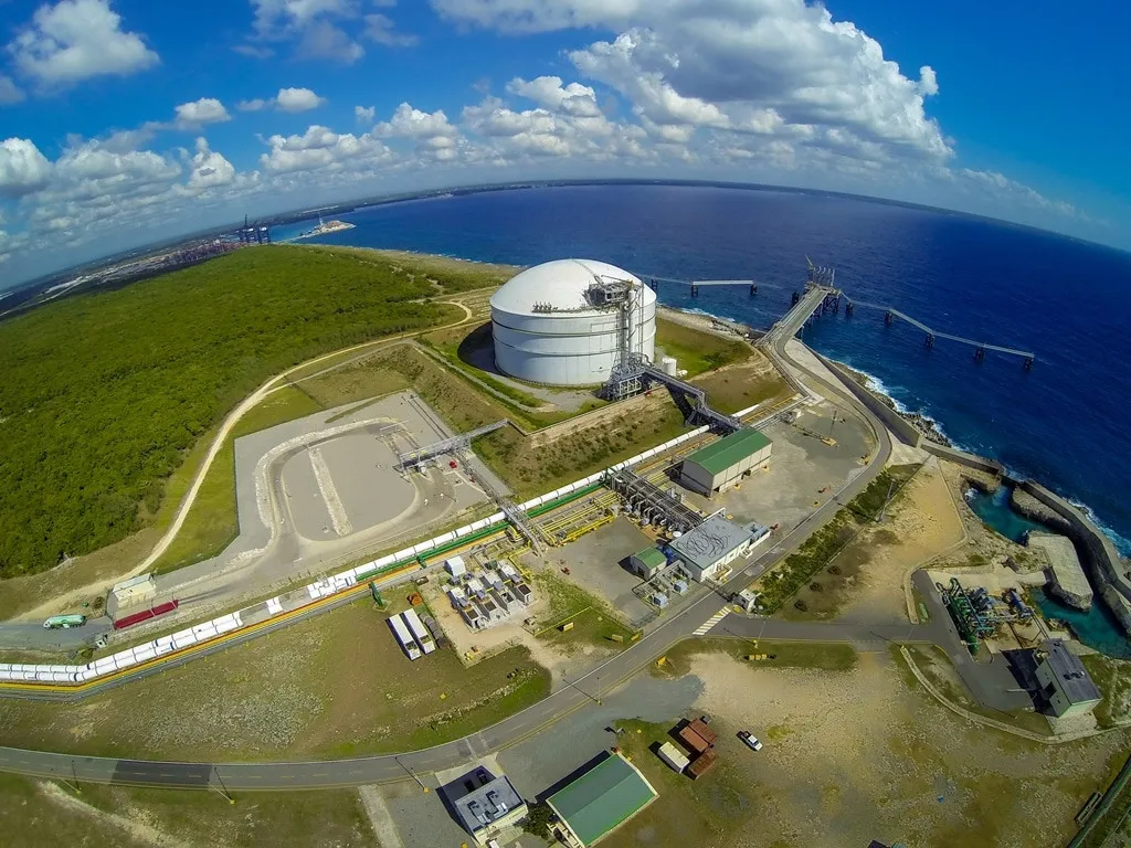 Suplidor de gas con problemas para abastecer a AES Dominicana