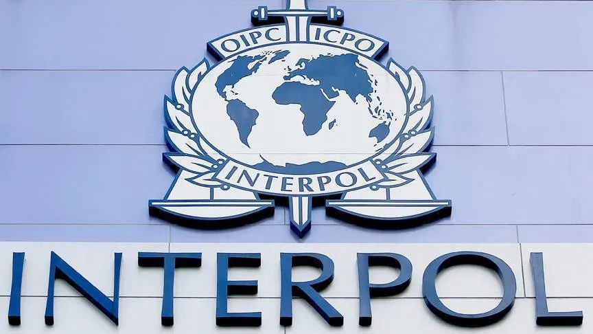 Interpol alerta a los gobiernos de tentativas de fraude con vacunas de covid