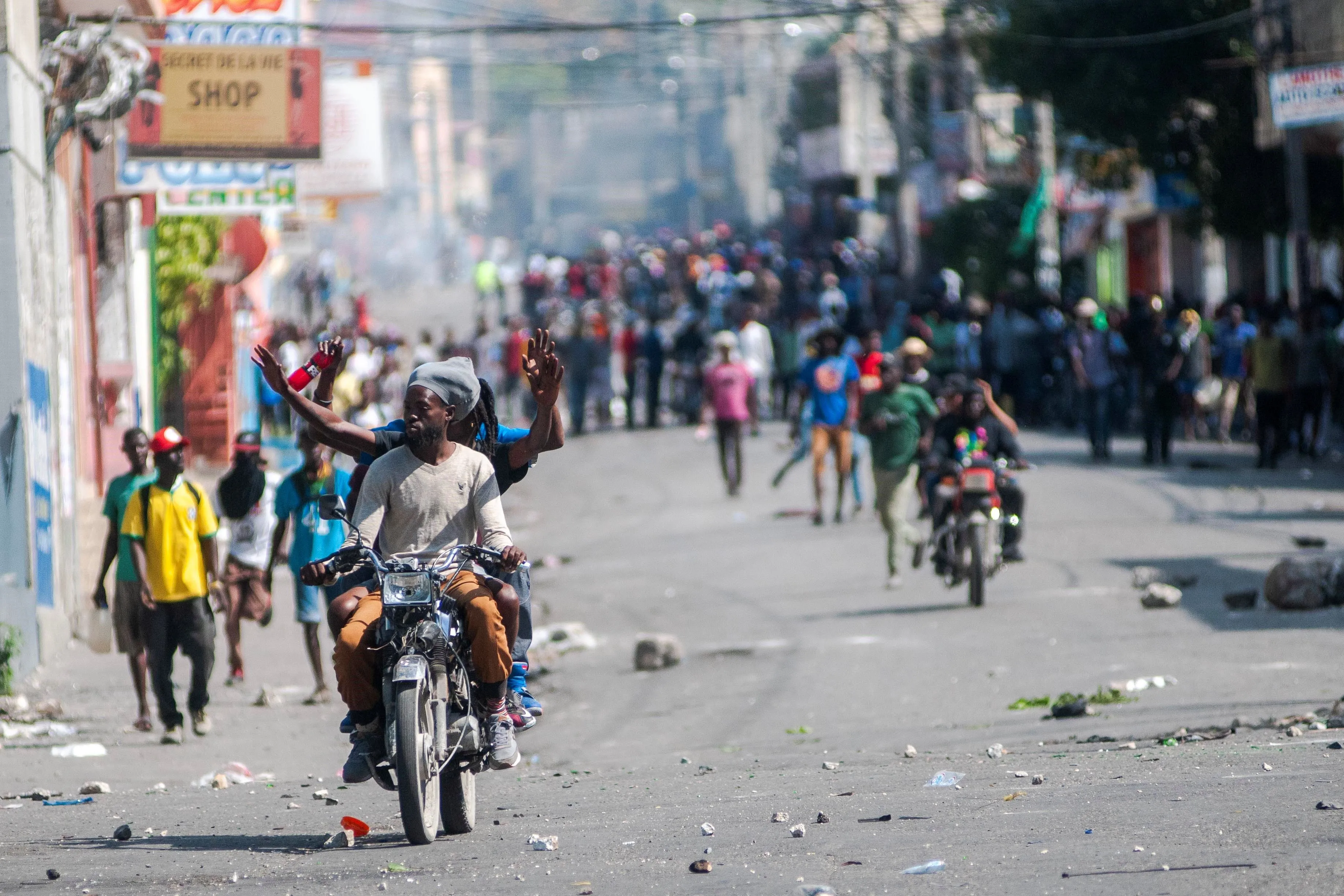 Estados Unidos y Canadá instan a sus ciudadanos salir de Haití