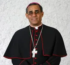 Arzobispo Freddy Bretón: en muchos asuntos políticos, es deseable que la Iglesia no intervenga