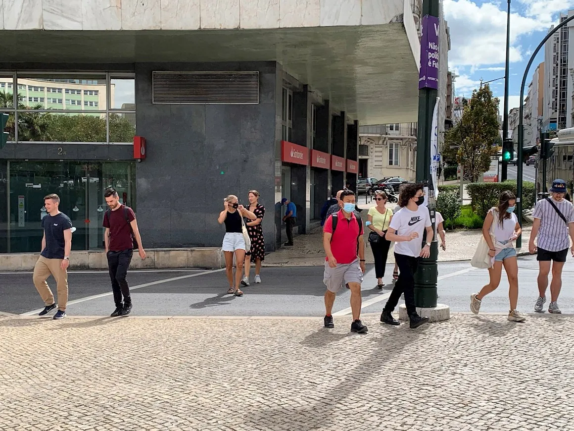 Adiós a la mascarilla en la calle en Portugal: 