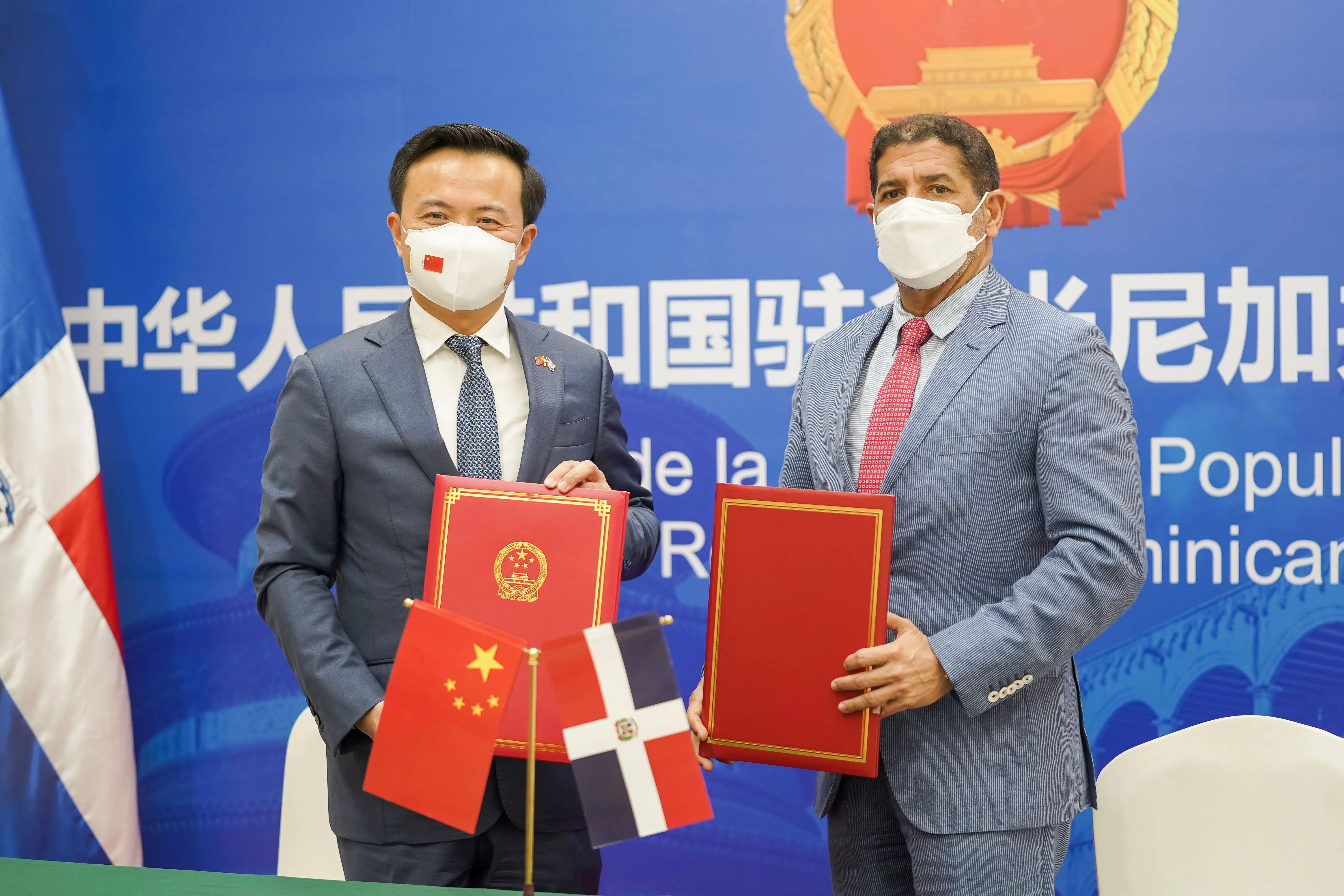 China dona 5.7 millones de pesos para lucha contra fiebre porcina