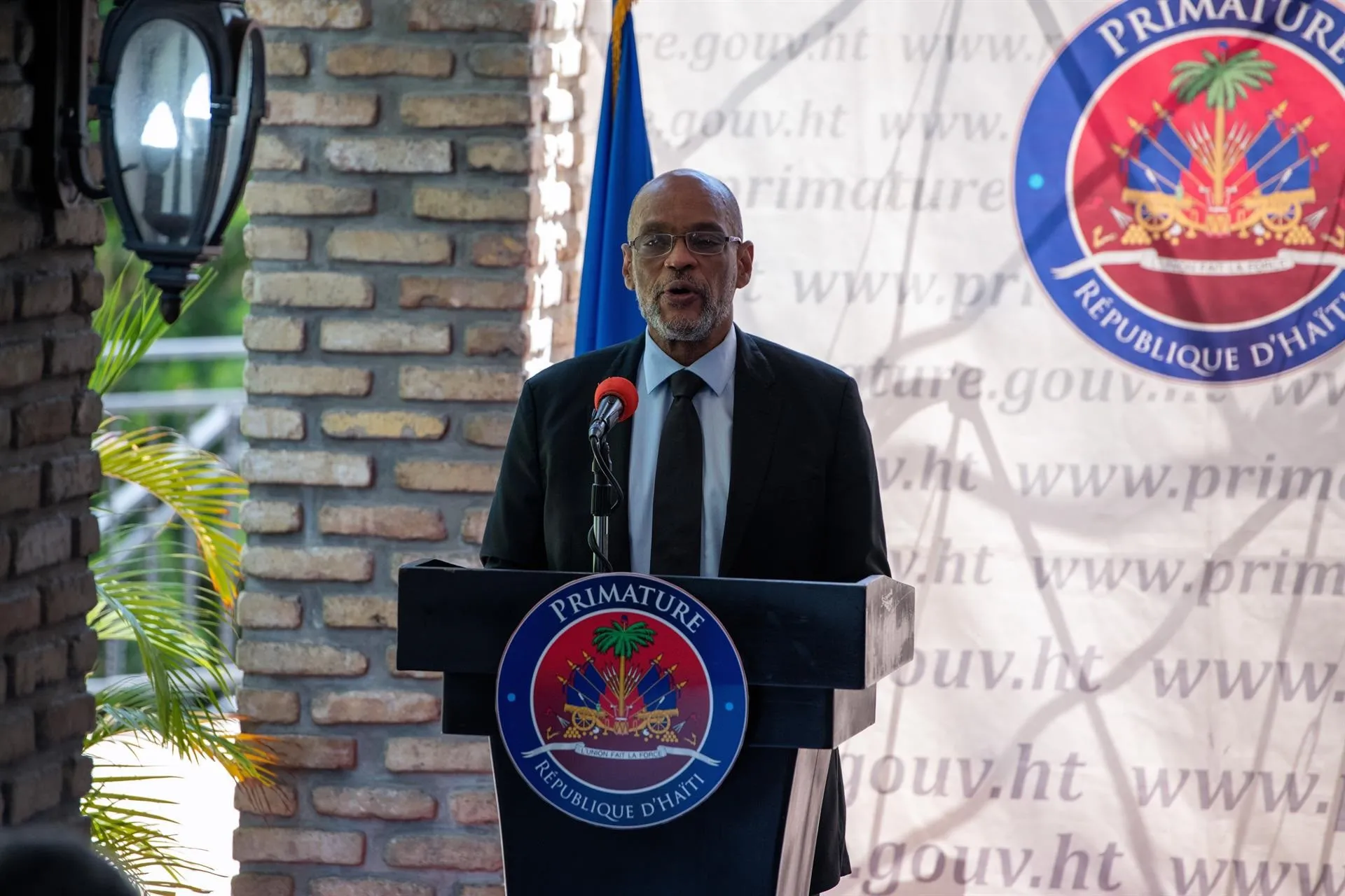 El primer ministro haitiano disuelve Consejo Electoral Provisional