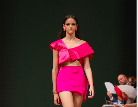 Gustavo Arango cerró RD Fashion Week 2021 con colección inspirada en el Origami
