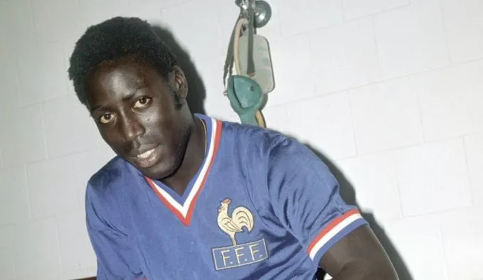 Muere futbolista después de 39 años en coma por negligencia médica