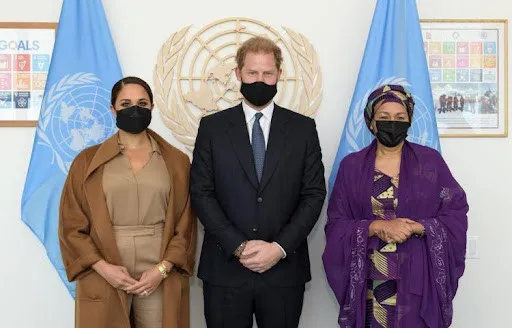 El príncipe Enrique y Meghan Markle se reúnen con la vicesecretaria de la ONU