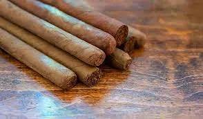 Ejecutivo de tabacalera admite evasión fiscal en negocio de puros dominicanos importados