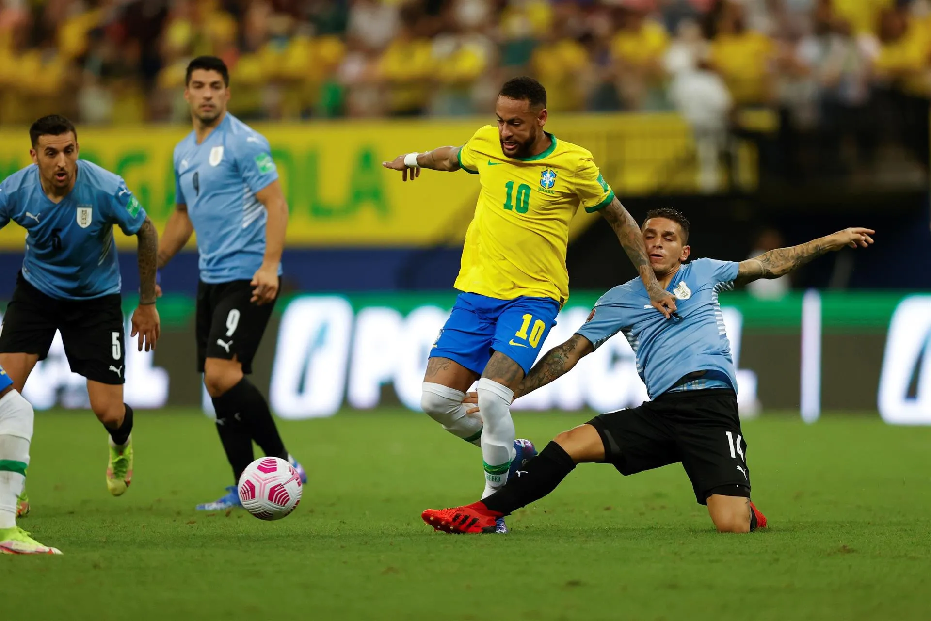 Brasil sella su visado a Catar en jornada con tres goleadas