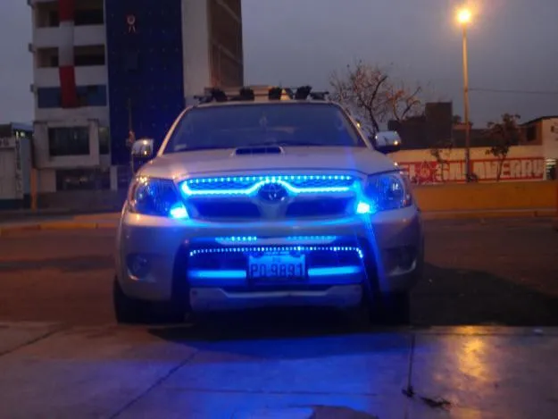 INTRANT confiscará luces led de vehículos para prevenir accidentes