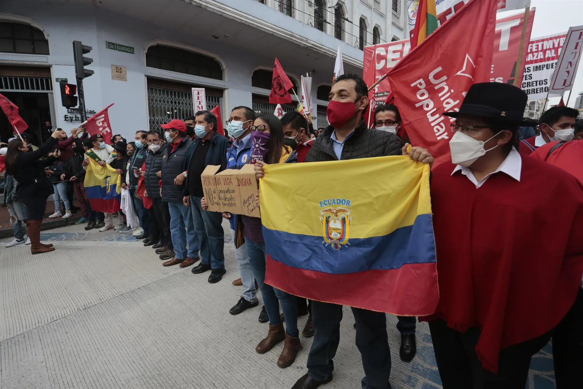 Violencia en Quito marca jornada de protesta contra el presidente de Ecuador