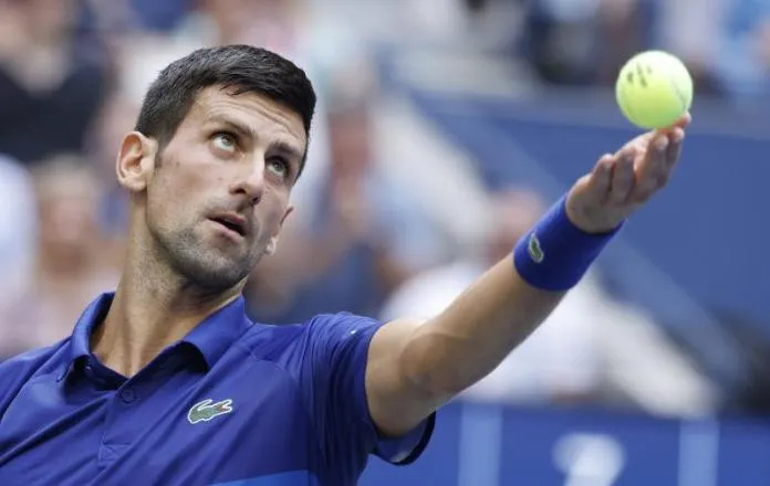 Djokovic en jaque por vacunación para entrar en Australia