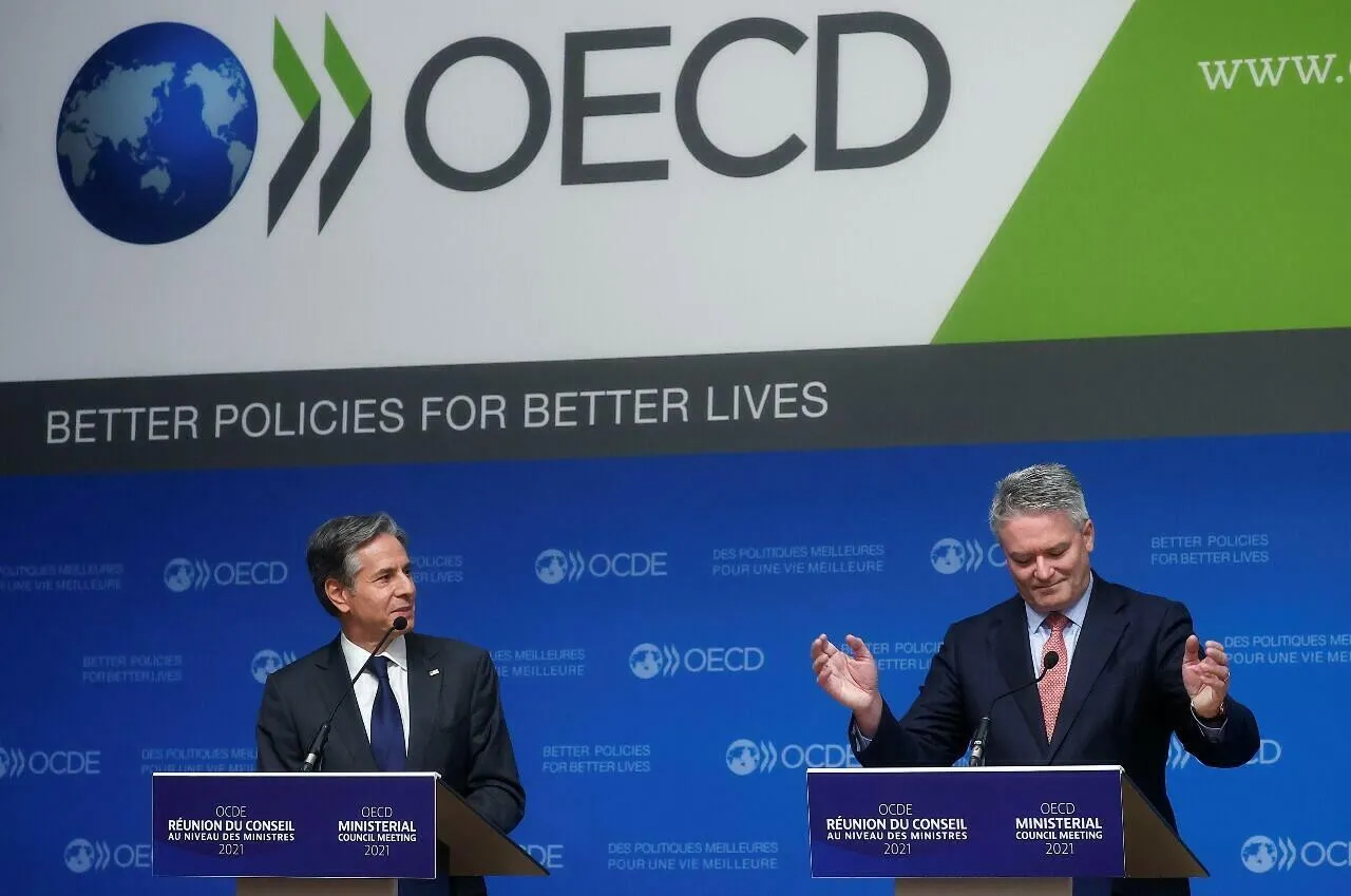 Las críticas al acuerdo OCDE que fijó un impuesto mínimo del 15 % a las multinacionales: beneficia a los ricos