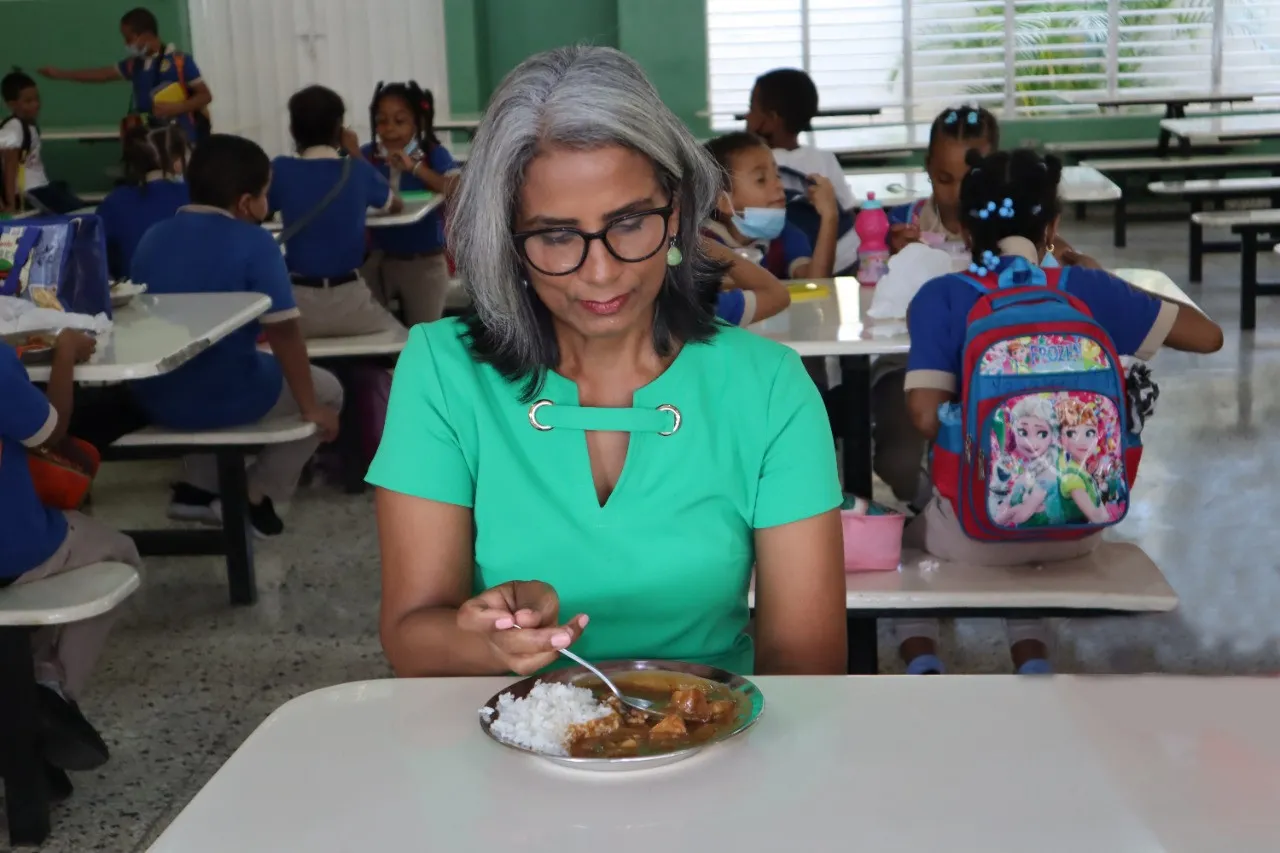 Inabie invierte más de 13 mil millones de pesos en almuerzo escolar