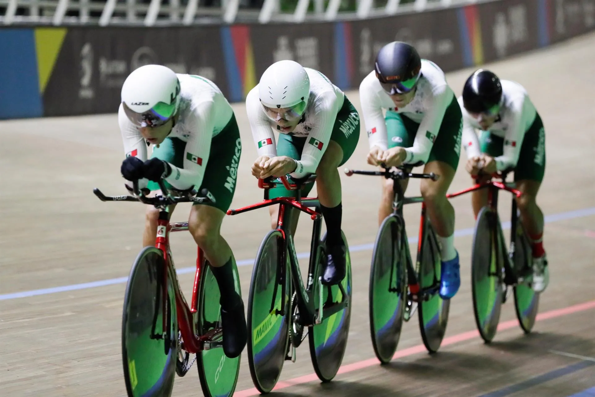 Ciclismo de pista cierra con dominio de Colombia