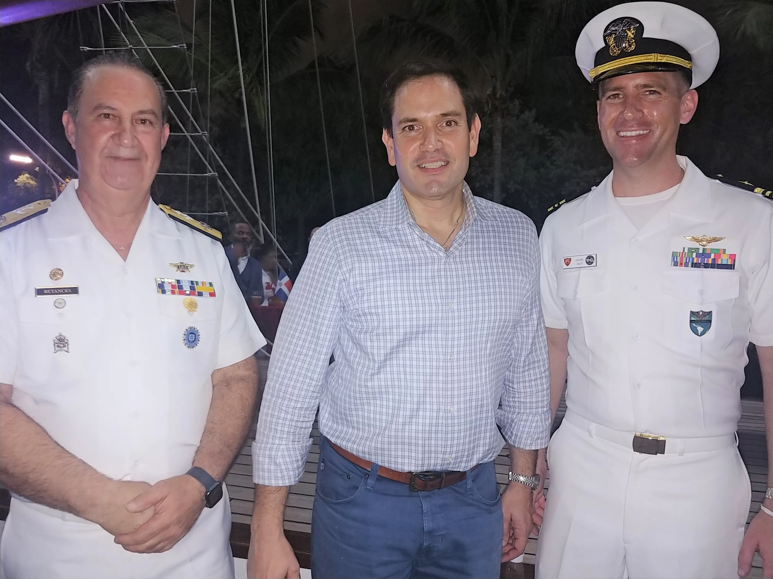 Armada dominicana destaca en Miami Crucero de Guardiamarinas 2021