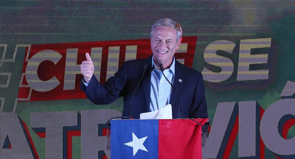 Elecciones en Chile resultan en una segunda vuelta, con el ultraderechista Kast a la cabeza
