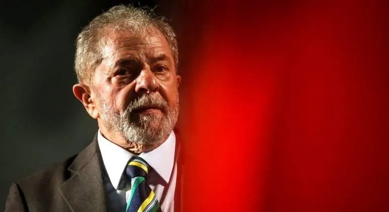 Bolsonaro: Lula no tiene futuro y Moro no es amenaza