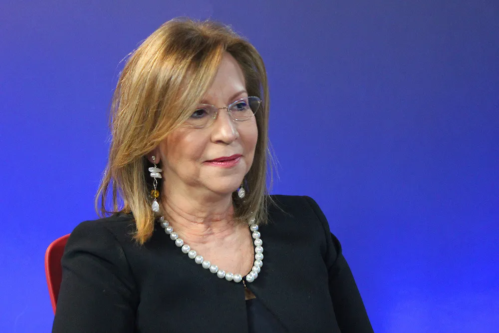 Mary Fernández se declara de luto: legisladores tratan como “máquinas” a las mujeres