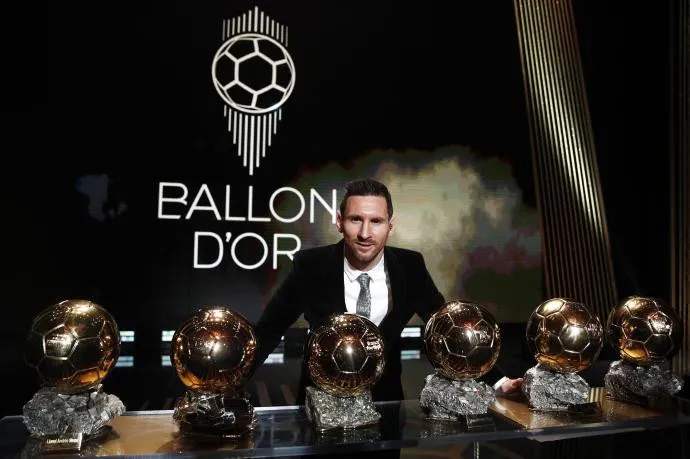 Messi, favorito para el Balón de Oro, frente a Lewandowski y Benzema