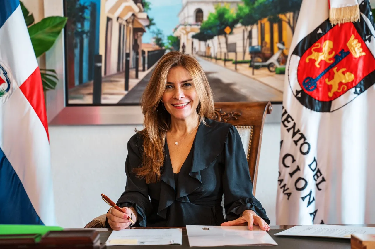 Carolina Mejía inscrita como candidata a la Alcaldía del Distrito Nacional
